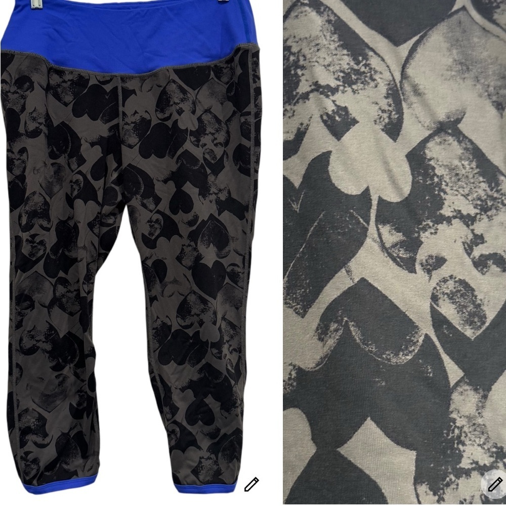 Torrid Active Black and Blue Heart‎ Printed Patterned Leggings Size 1X